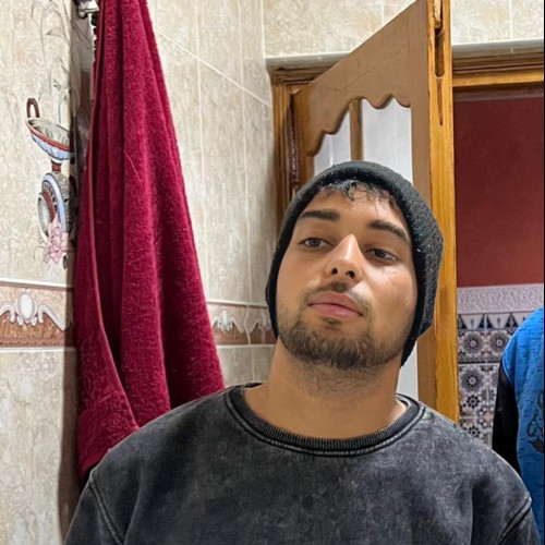 Hamza  J.