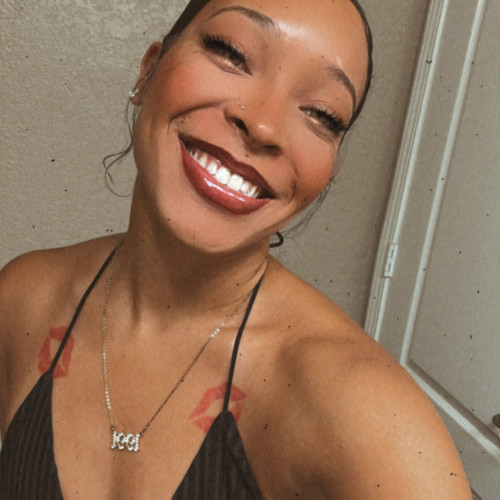 Elisia B. profile photo