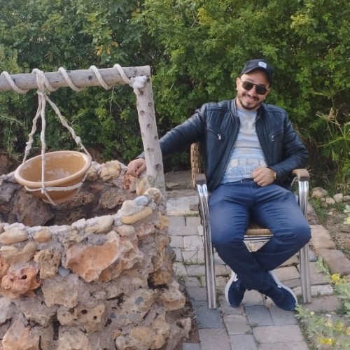 Lion V. profile photo