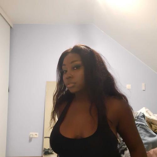 Laure L. profile photo
