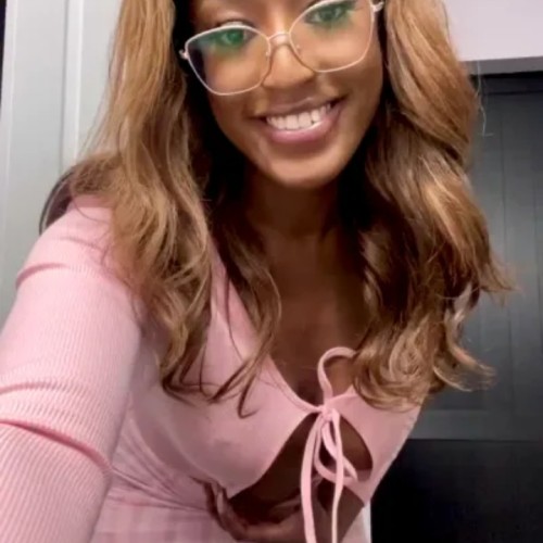 Renecia T. profile photo
