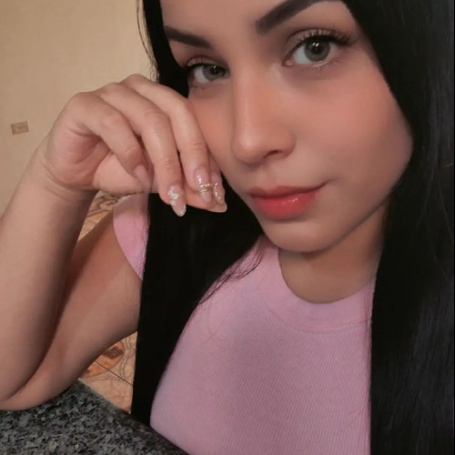 Luna C. profile photo