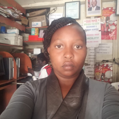 ESTHER  N. profile photo