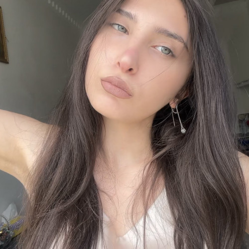 Nina G. profile photo