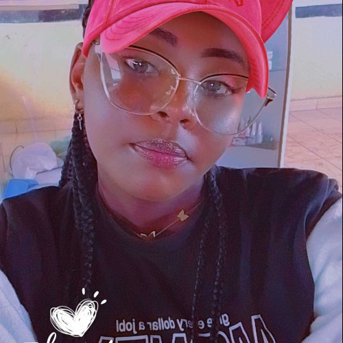 Marlyn J. profile photo