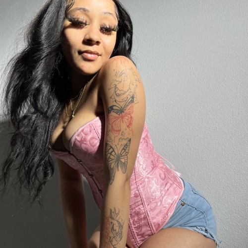 Mia L.