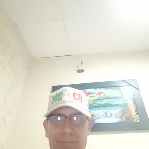 ROBER C. profile photo