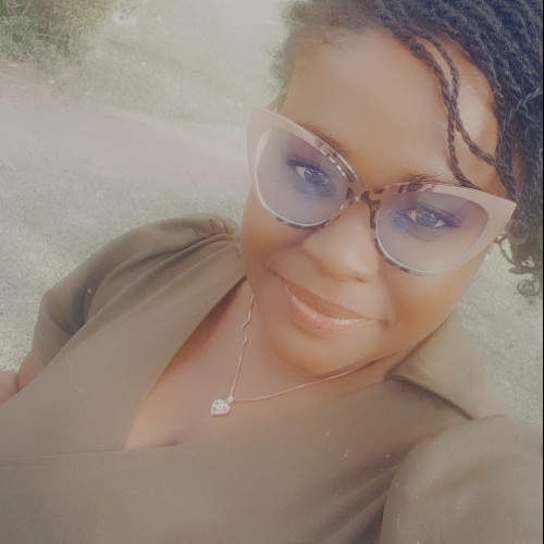 Angeen  M. profile photo