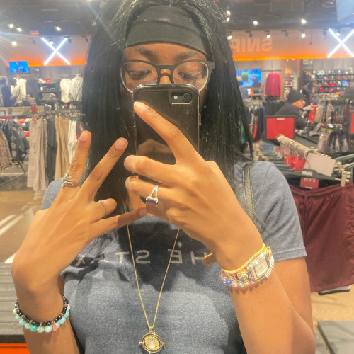 Cataleya  H. profile photo