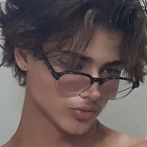 Gio G.