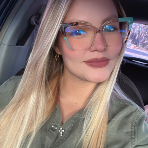 Mía S.