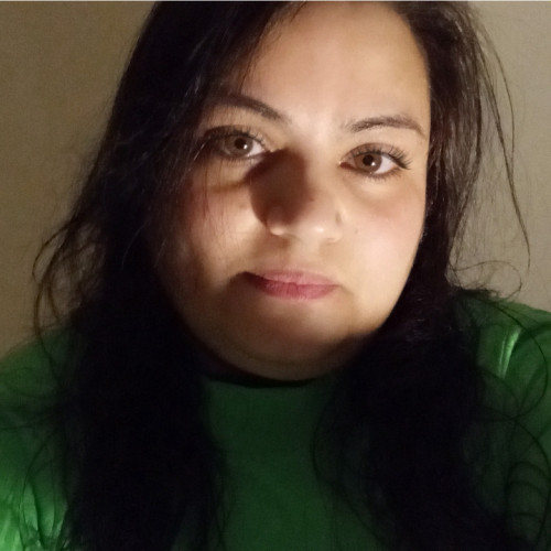 Zoyee E.