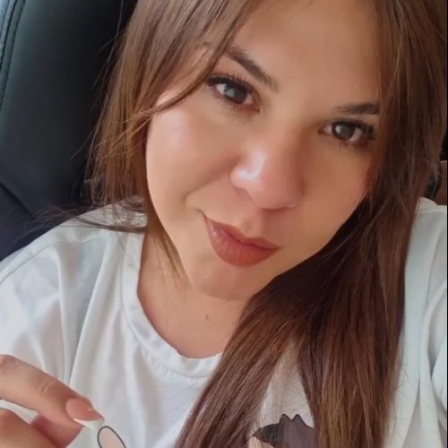 Paula R.