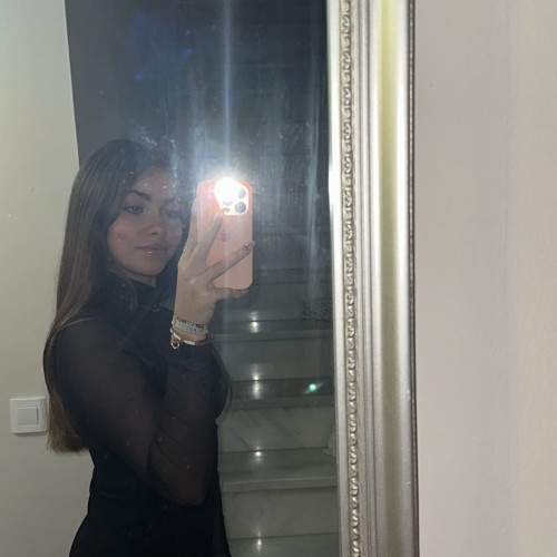 Lucia G. profile photo