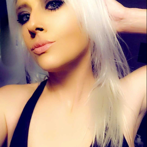 Mandii B. profile photo