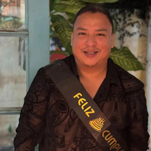 EDUARDO  R. profile photo