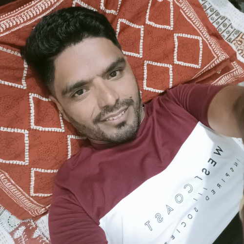 Arya s.