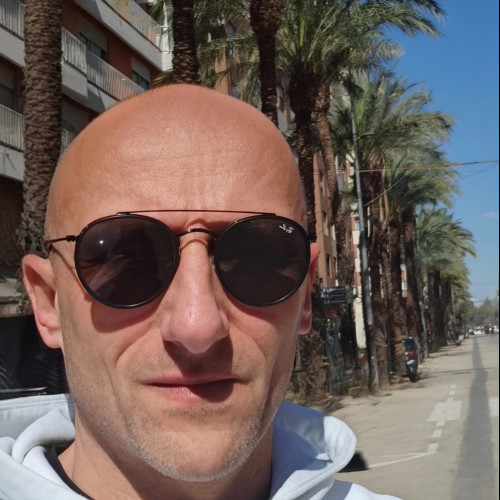 victor f. profile photo