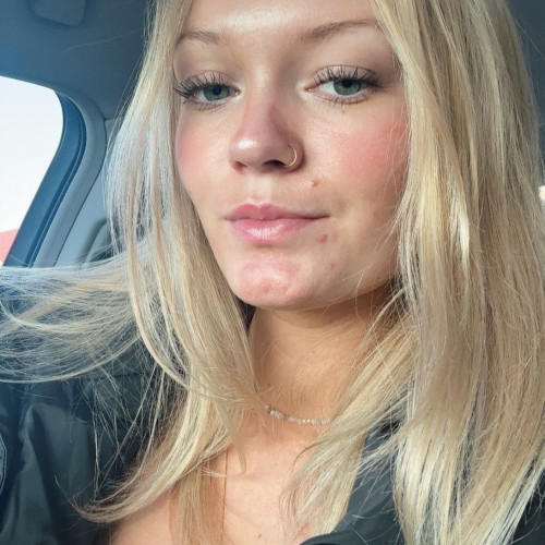 Mia C. profile photo