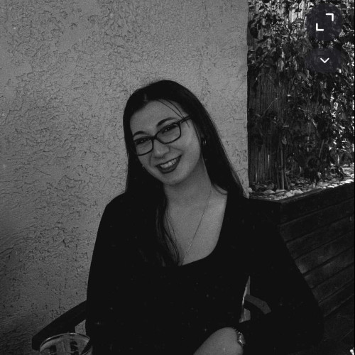 esma a. profile photo