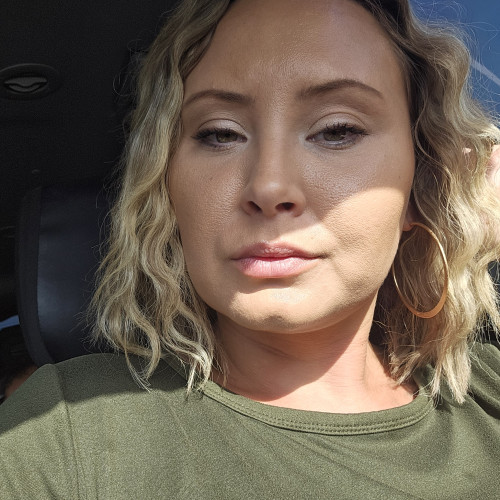 Ashley T. profile photo