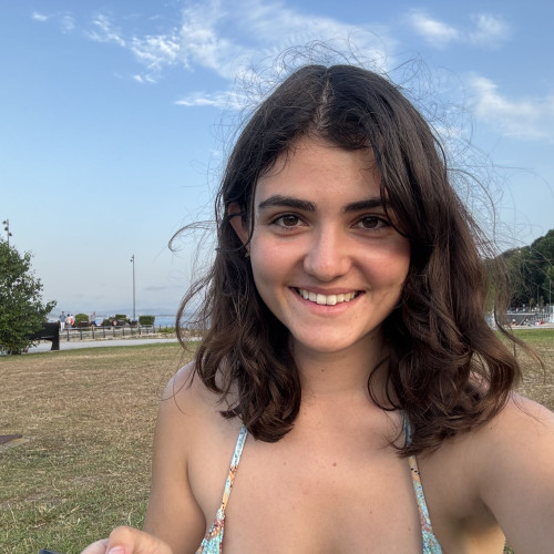 Mae V. profile photo