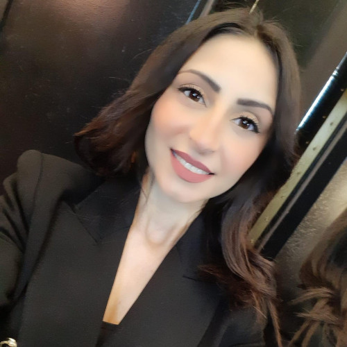 Lizi R. profile photo