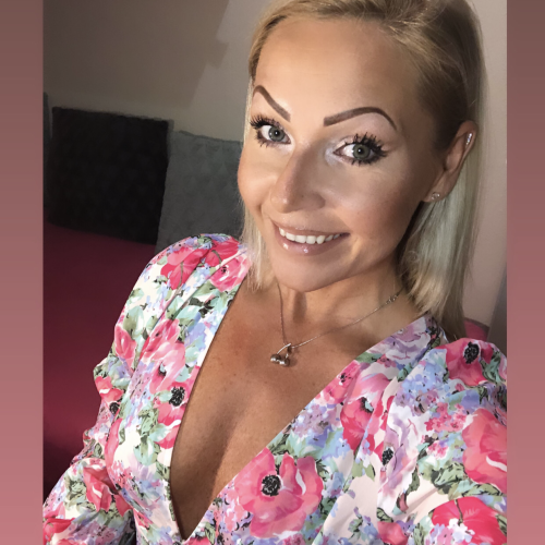 Vivien V. profile photo