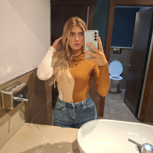 Courtney J. profile photo