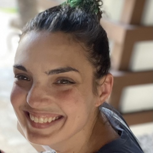Julia Y.