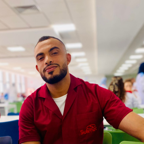 Med L. profile photo