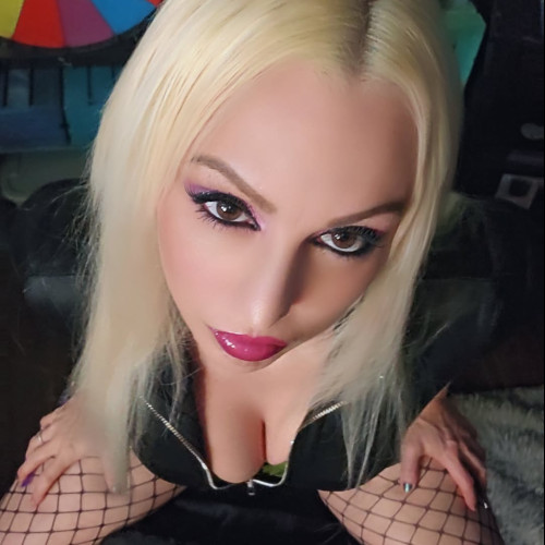 Phoenix W. profile photo