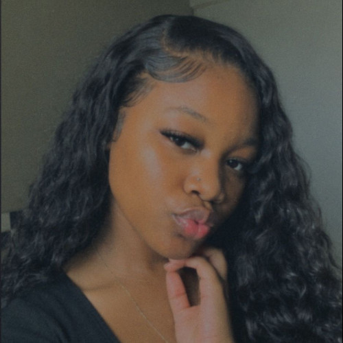amila m. profile photo