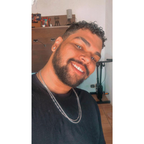 henrique v. profile photo