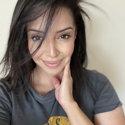 Reyna O.
