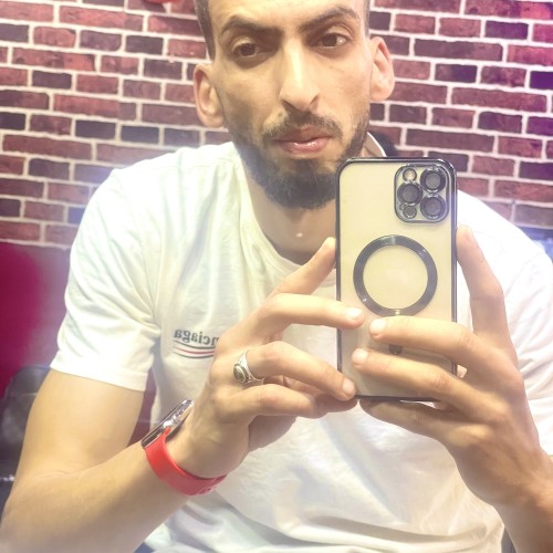 mounaim l. profile photo