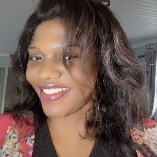 Dee S. profile photo