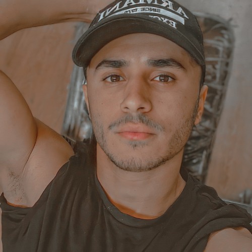 Yacine K.
