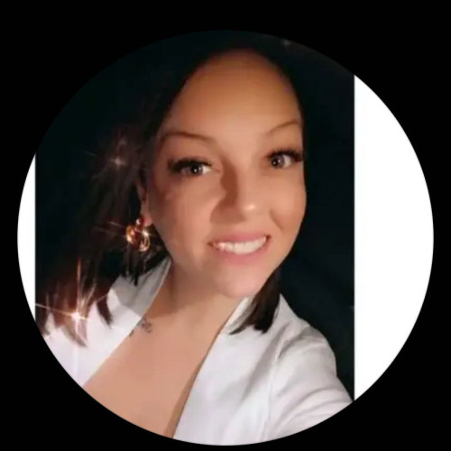Lindsay T. profile photo
