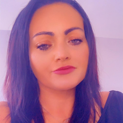 Sarah b. profile photo