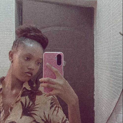 RiRi B. profile photo