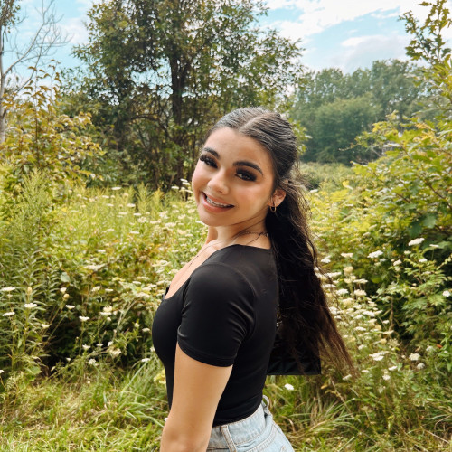 ari s. profile photo