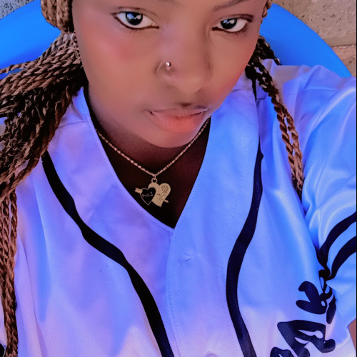 Essy M. profile photo