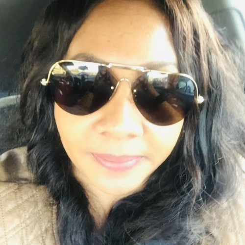 Vivianne b. profile photo