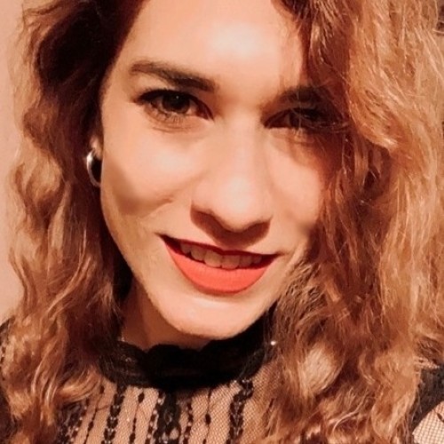 Bella S.