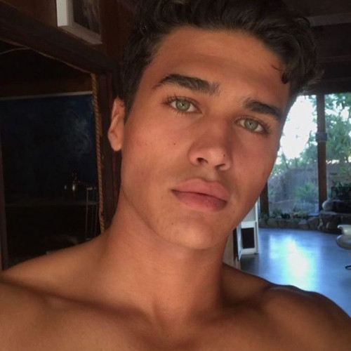 Erik santana C. profile photo