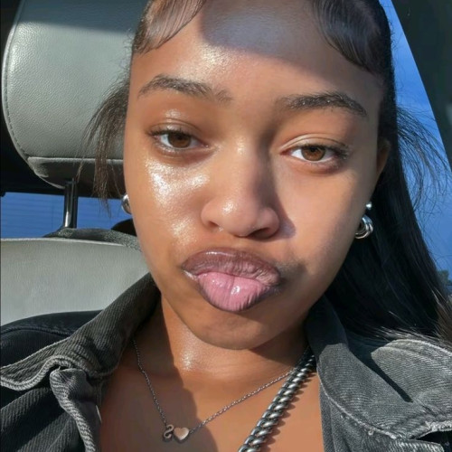 Anais A. profile photo