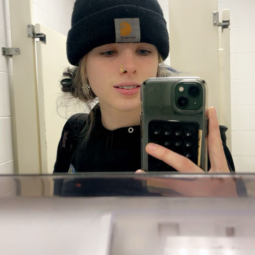 zoe h. profile photo