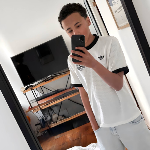 sacha L. profile photo