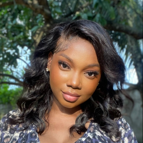 Muna V. profile photo